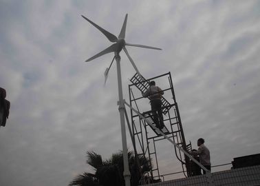 China Duurzame energie van Systeem van de Net het Hybride Zonnewindenergie met het Lage Type van Windbegin fabriek
